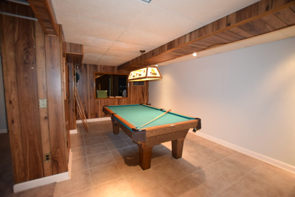 pool room